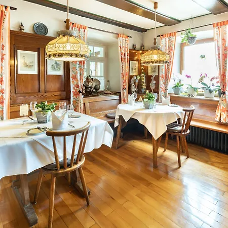 Hotel Landgasthof Zum Pflug 3*