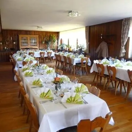 Landgasthof Zum Pflug מלון Kleines Wiesental